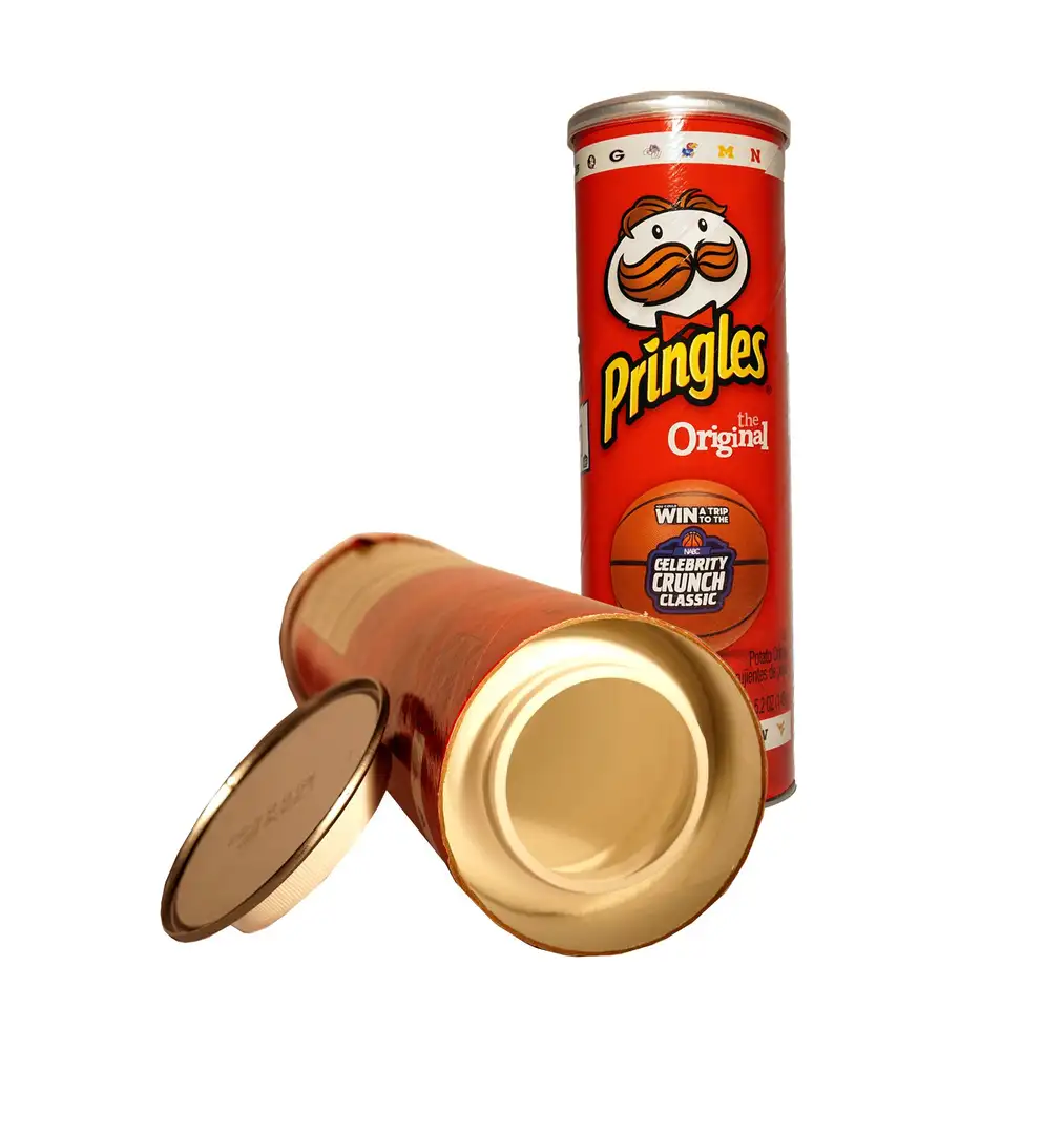 Schowek Pringles – Skrytka w Puszce Chipsów