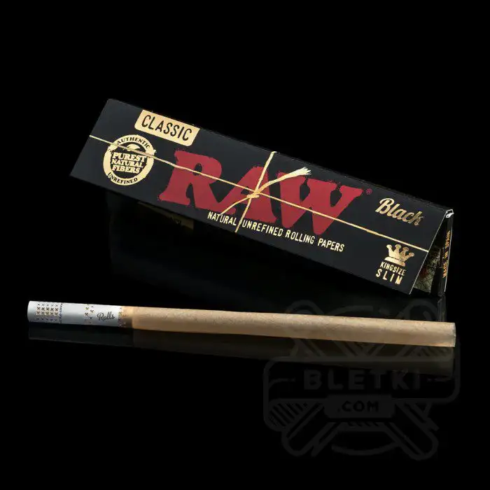RAW Black King Size Slim – Najcieńsze bibułki niebielone 32 szt.