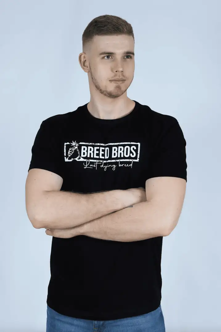 Koszulka Breedbros – Klasyka z Polskim Rodowodem