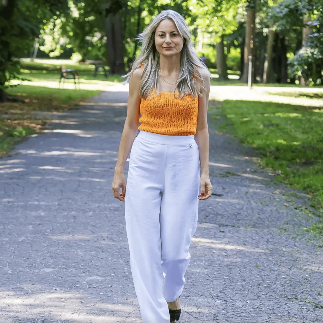 Spodnie damskie konopno-bawełniane z gumką – białe, szerokie nogawki