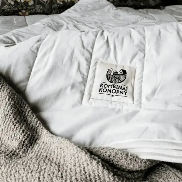 Kołdra konopna PREMIUM Kombinat - komfort i natura w jednym